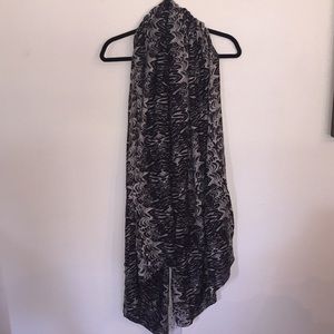 Stella and dot scarf